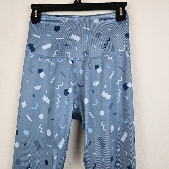BEYOND YOGA x Poketo High Waisted Long Legging Size Medium - Picture 6 of 7